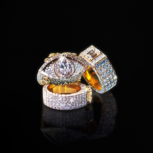 美女裸体调教自慰以高品质查看
